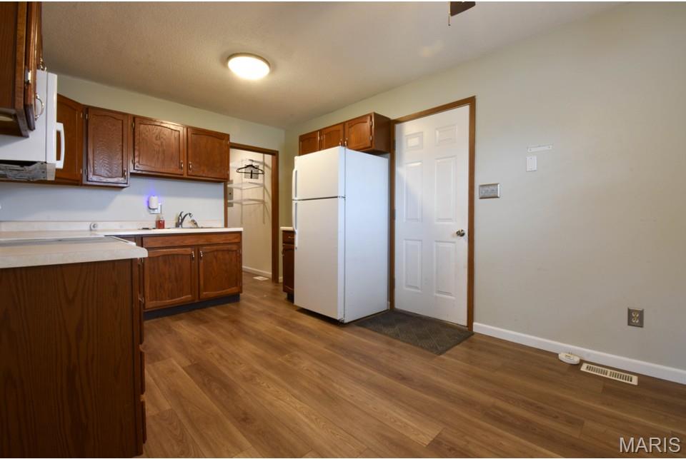 9 North Main Street Moro, IL 62067 - Photo 9 of 24