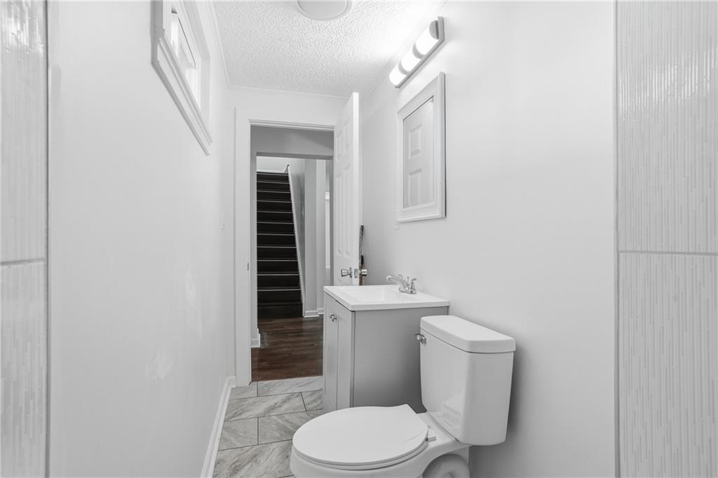 2923 Frederick Street Pittsburgh, PA 15212 - Photo 41 of 47