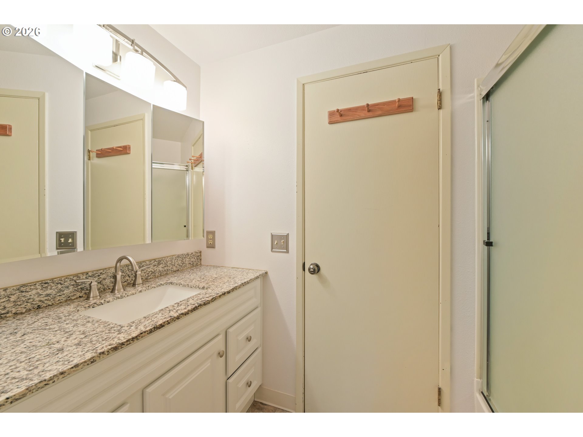 14575 Southwest Glenbrook Road Beaverton, OR 97007 - Photo 24 of 42