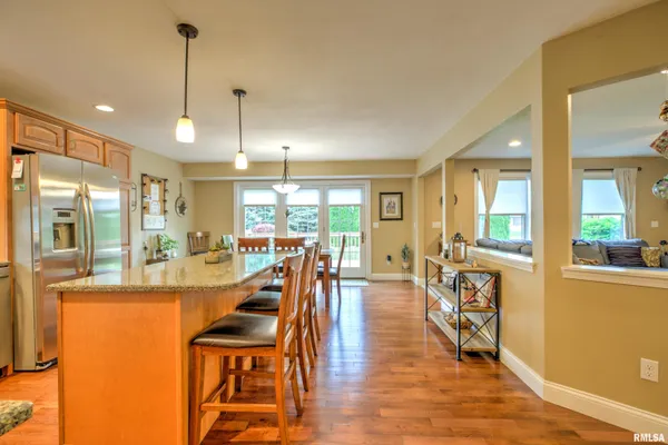 $374,900 | 1913 Dane - Kelsey Drive, Pekin, IL 61554