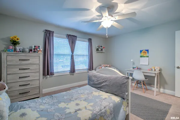 $374,900 | 1913 Dane - Kelsey Drive, Pekin, IL 61554