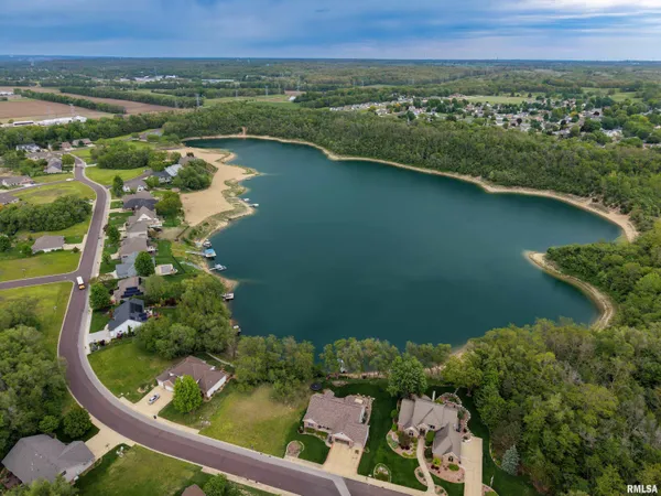 $374,900 | 1913 Dane - Kelsey Drive, Pekin, IL 61554