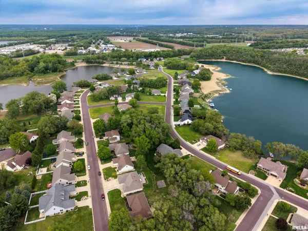 $374,900 | 1913 Dane - Kelsey Drive, Pekin, IL 61554
