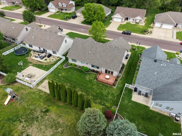 $374,900 | 1913 Dane - Kelsey Drive, Pekin, IL 61554
