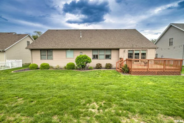 $374,900 | 1913 Dane - Kelsey Drive, Pekin, IL 61554
