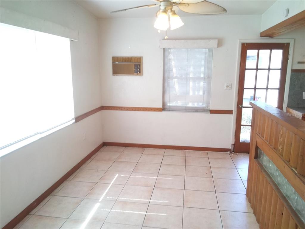 5160 102nd Way North St. Petersburg, FL 33708 - Photo 7 of 23