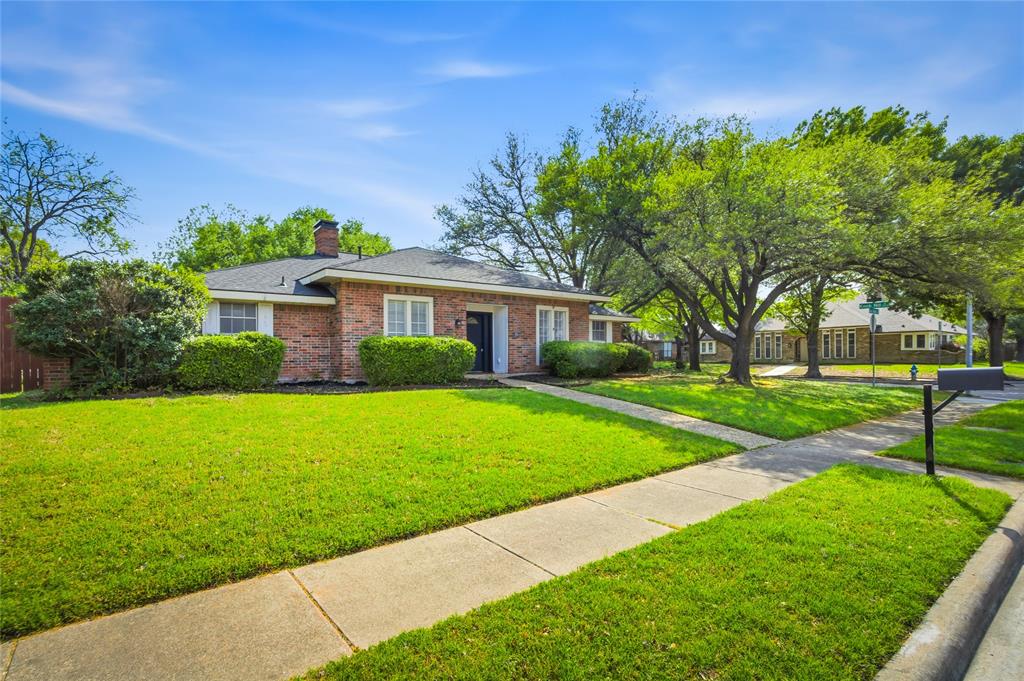 2012 Cross Bend Road Plano, TX 75023 - Photo 3 of 38