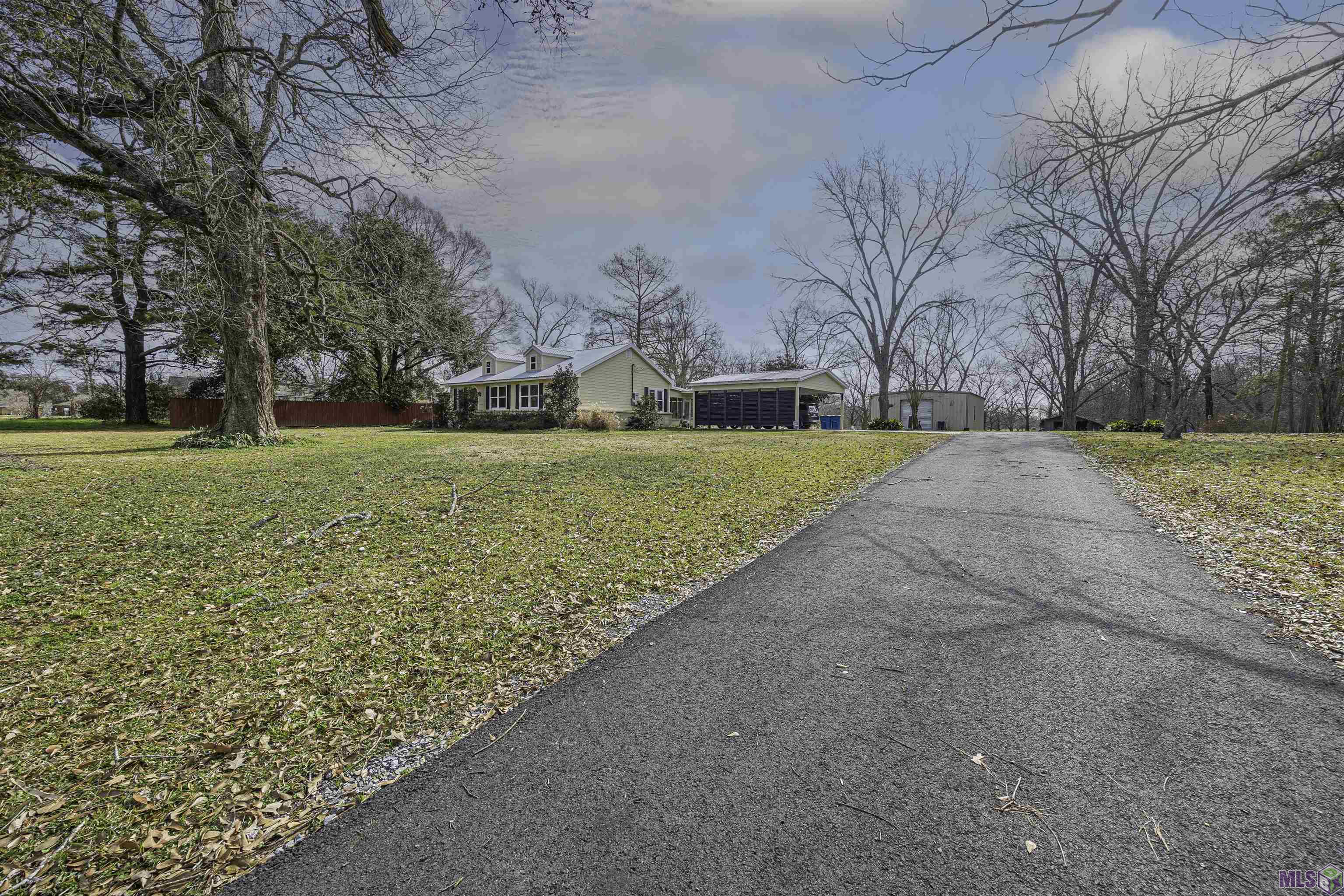 9620 Island Road Ventress, LA 70783 - Photo 2 of 20