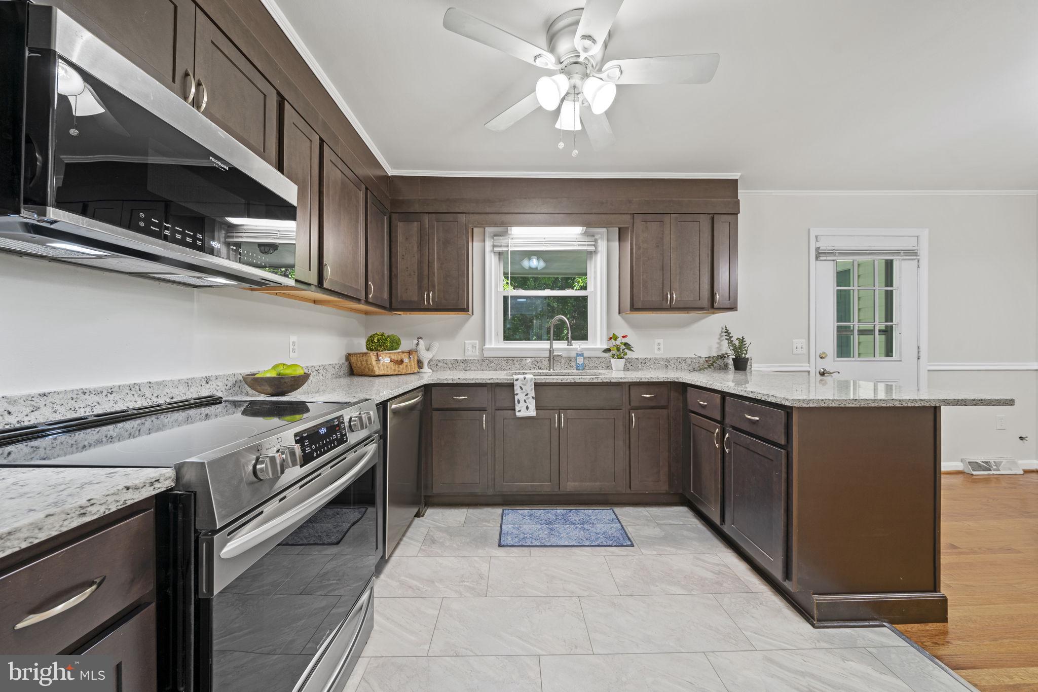 451 Ridgemore Street Fredericksburg, VA 22405 - Photo 7 of 29 Brand new cabinets and counters