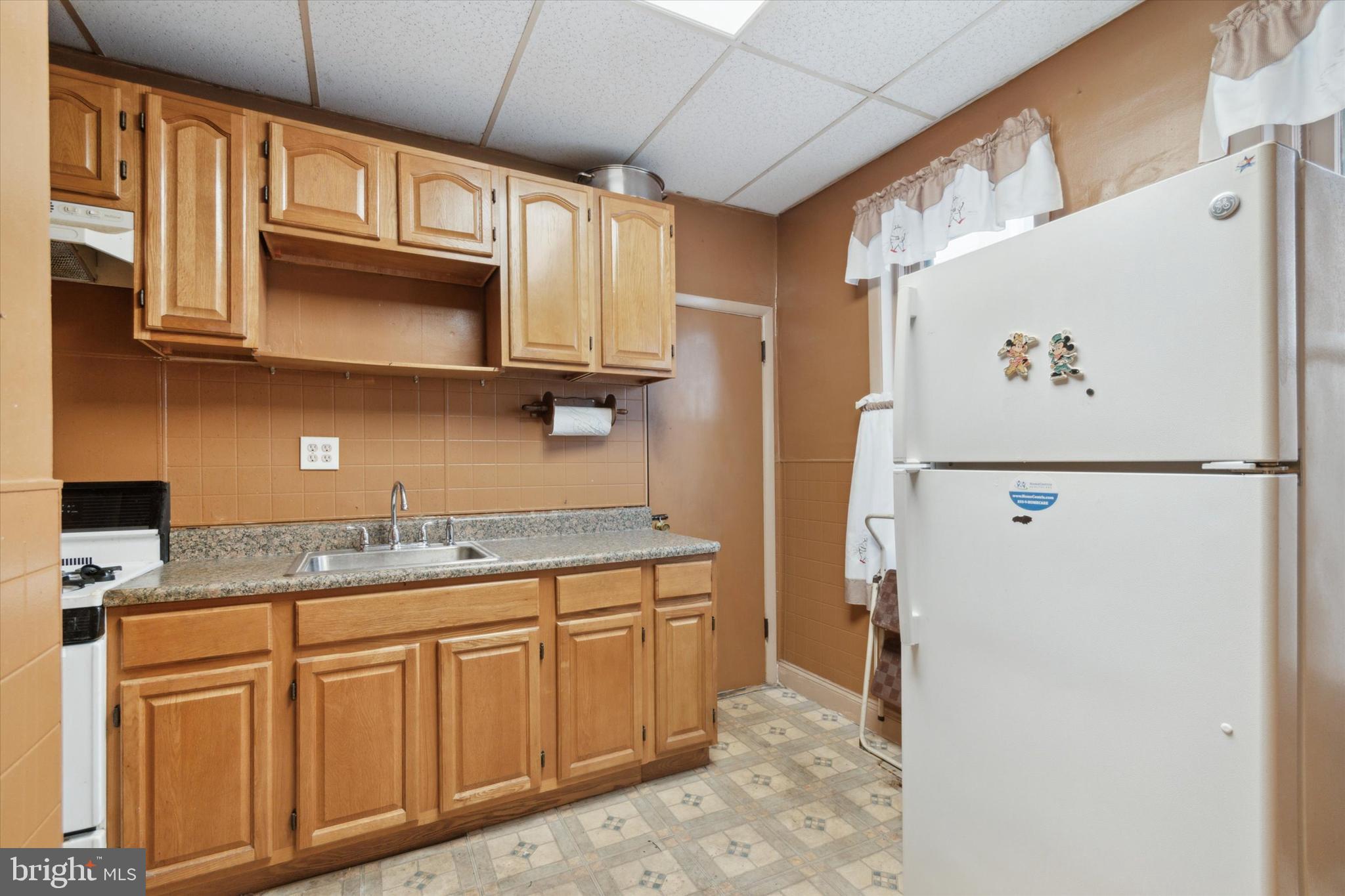 3427 F Street Philadelphia, PA 19134 - Photo 4 of 15