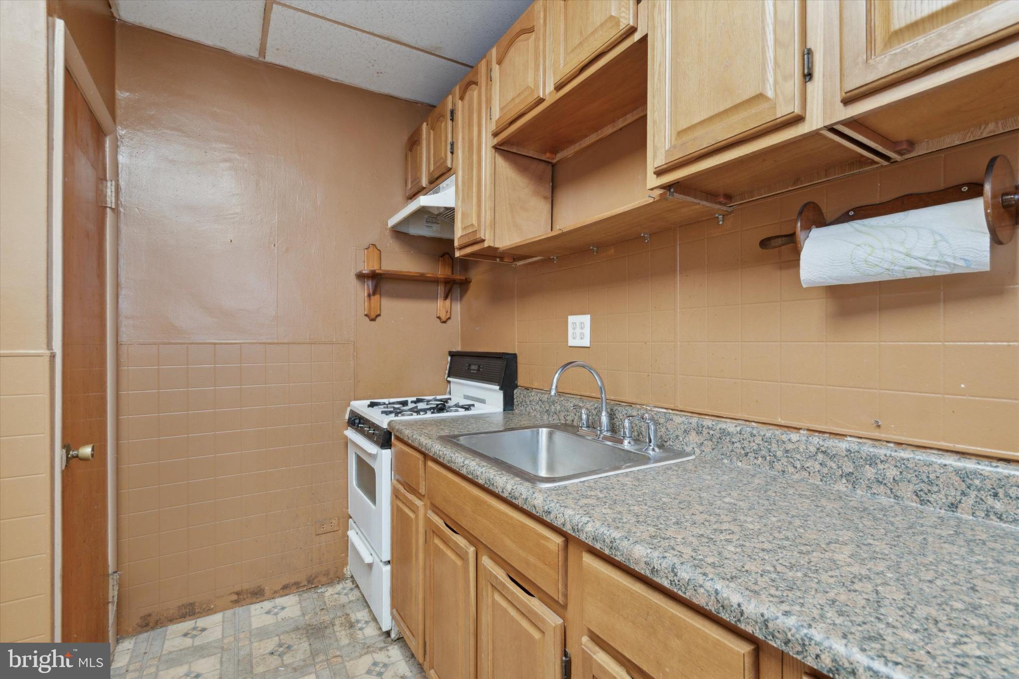 3427 F Street Philadelphia, PA 19134 - Photo 5 of 15