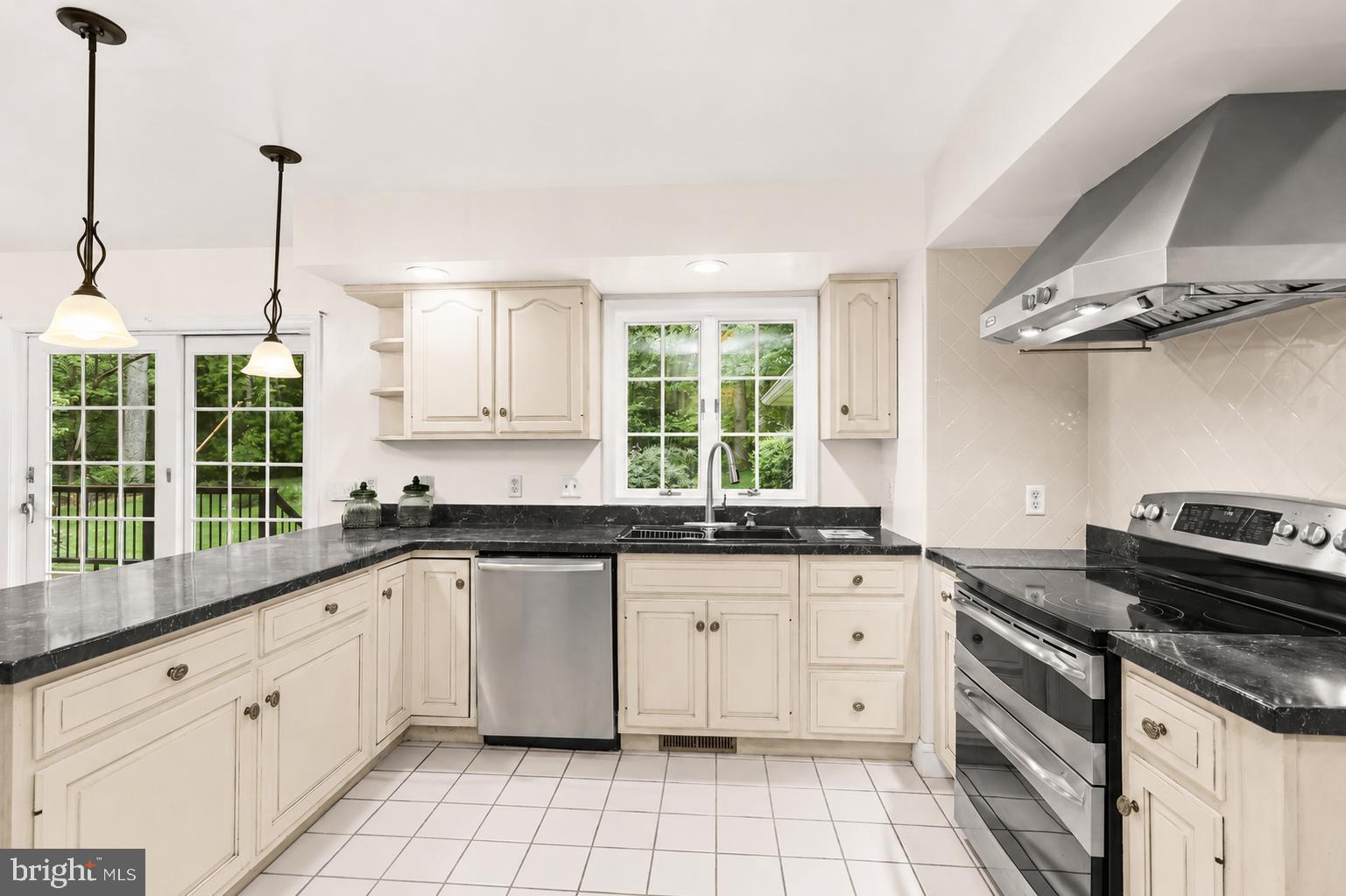 5602 Patterson Road Baldwin, MD 21013 - Photo 53 of 87 Kitchen w/stainless steel appliances & gas cooking