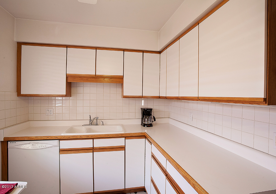180 East Coronado Road, Unit 67 Phoenix, AZ 85004 - Photo 5 of 14 Plenty of Cabinet Space