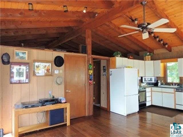 1390 Devil Track Road Grand Marais, MN 55604 - Photo 6 of 17 Gallery Image 6