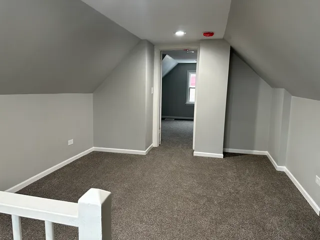 $1,800 | 905 Tomahawk Trail, Round Lake, IL 60073