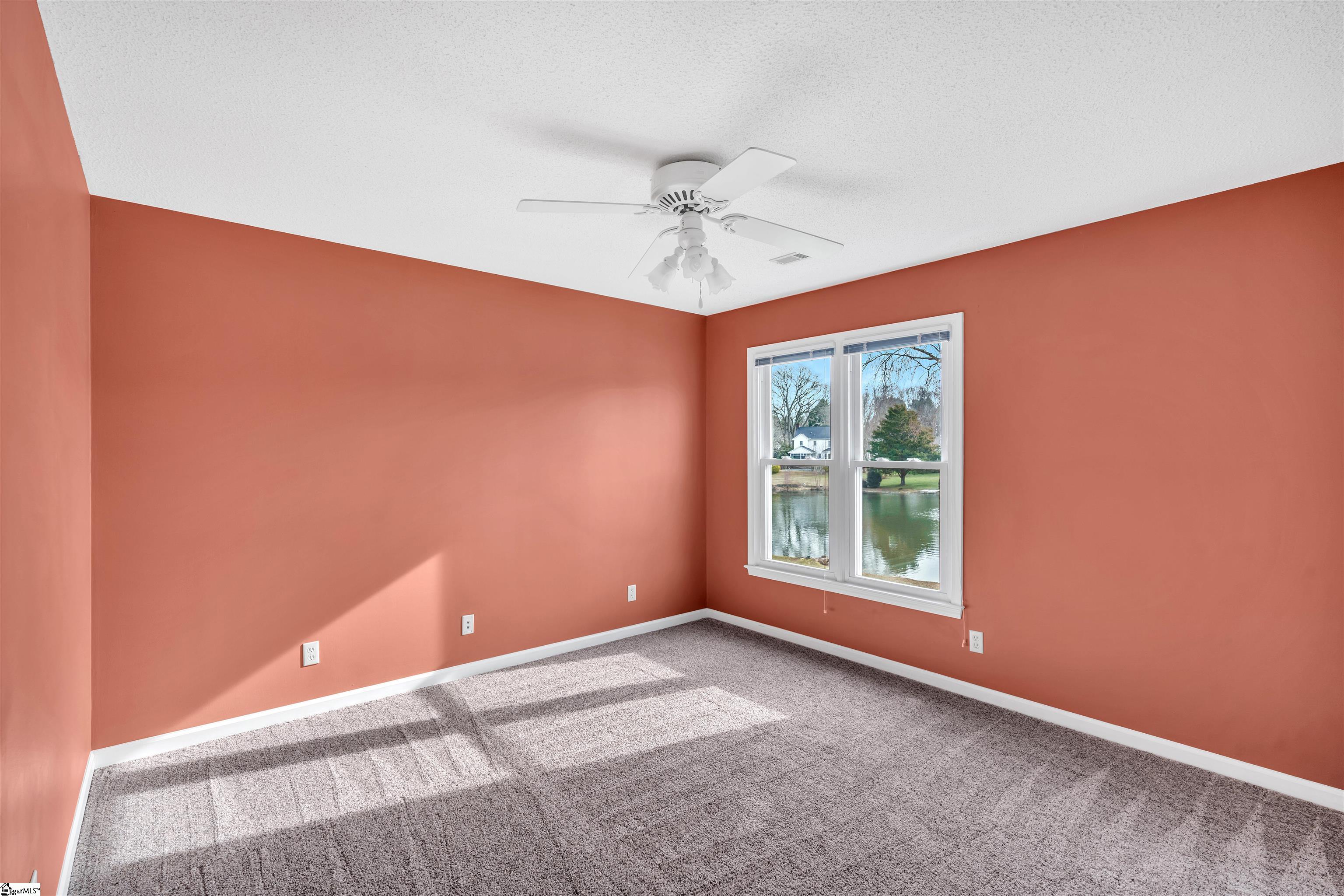 115 Spring Lake Loop Simpsonville, SC 29681 - Photo 16 of 28