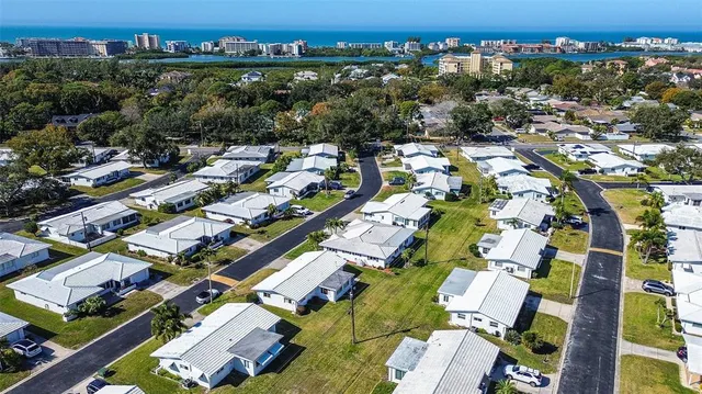 $330,000 | 14131 89th Avenue North, Seminole, FL 33776