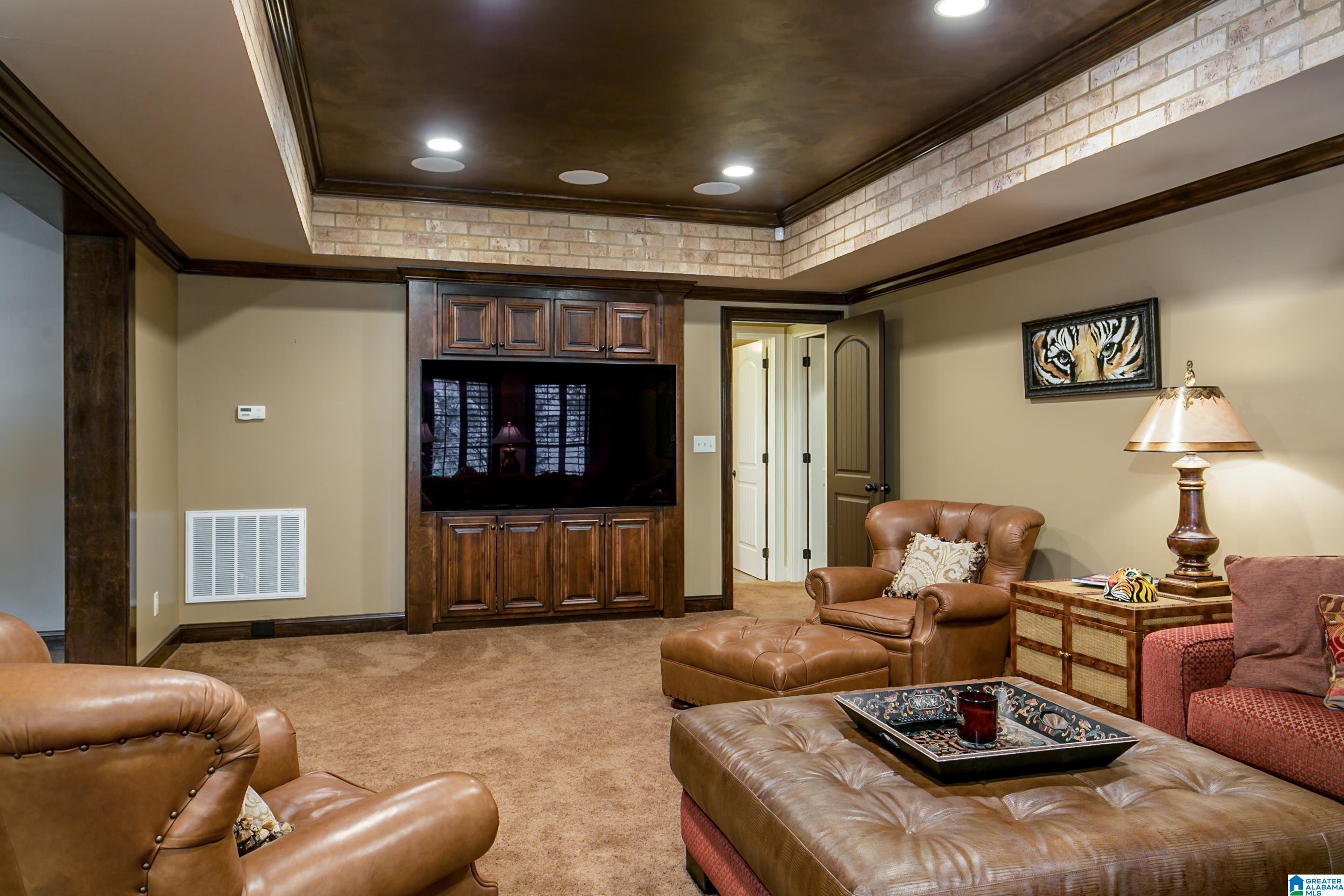 1927 Wellington Road Birmingham, AL 35209 - Photo 35 of 47 Gallery Image 35