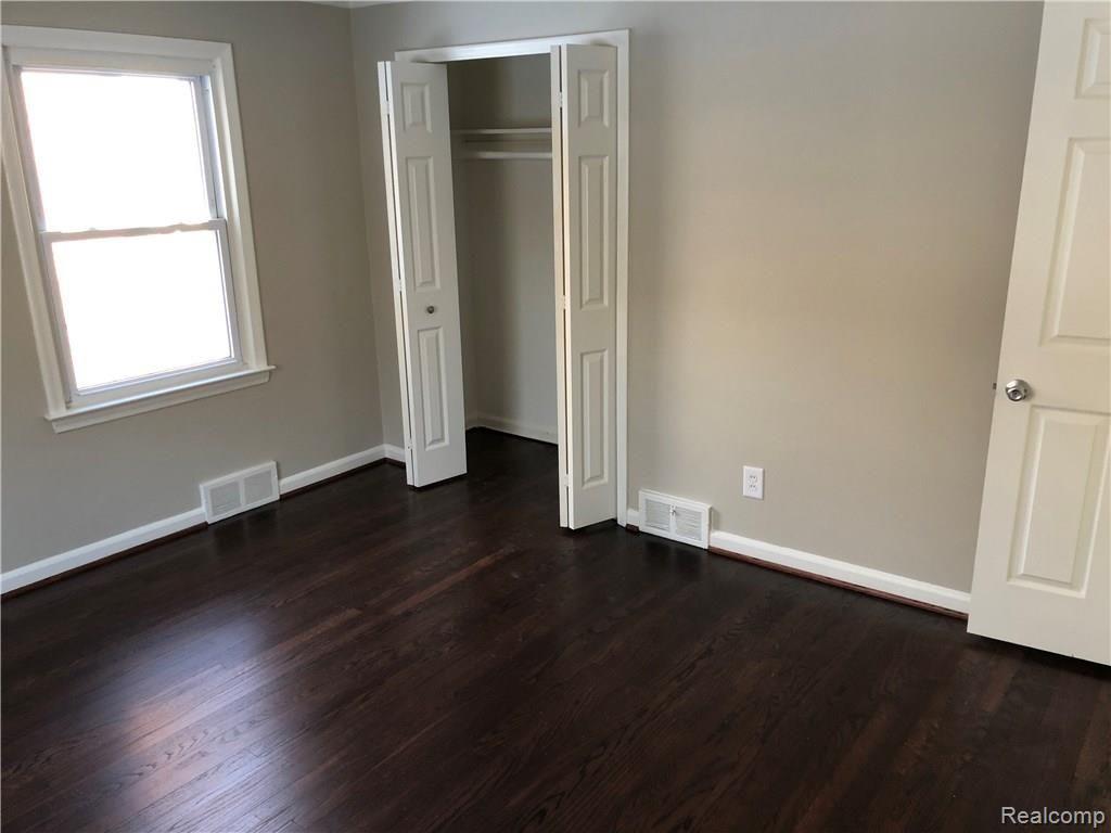 15736 Ashton Road Detroit, MI 48223 - Photo 5 of 14 IMG_1185.JPG