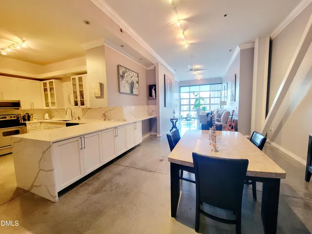 $2,295 | 319 Fayetteville Street, Unit 406, Raleigh, NC 27601