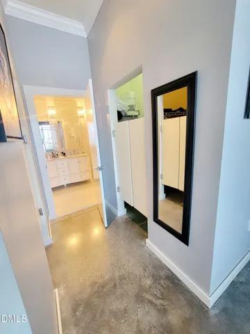 $2,295 | 319 Fayetteville Street, Unit 406, Raleigh, NC 27601