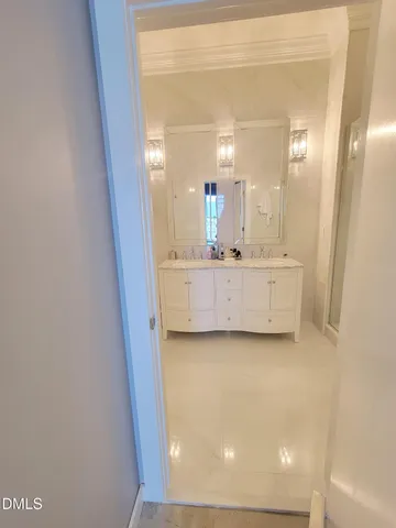 $2,295 | 319 Fayetteville Street, Unit 406, Raleigh, NC 27601