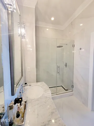 $2,295 | 319 Fayetteville Street, Unit 406, Raleigh, NC 27601