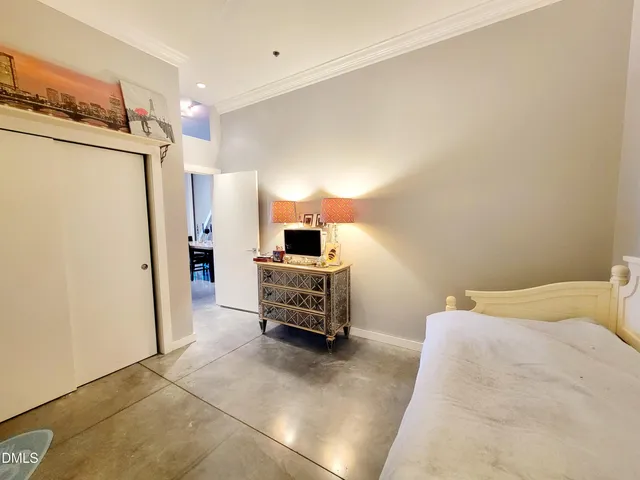 $2,295 | 319 Fayetteville Street, Unit 406, Raleigh, NC 27601