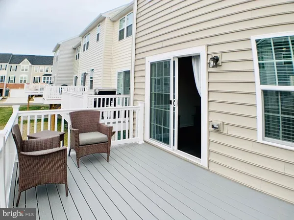 $2,450 | 408 Streamview Drive, Fredericksburg, VA 22405