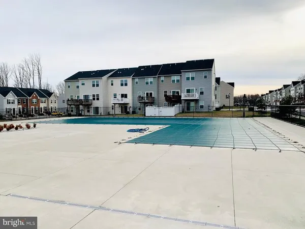 $2,450 | 408 Streamview Drive, Fredericksburg, VA 22405