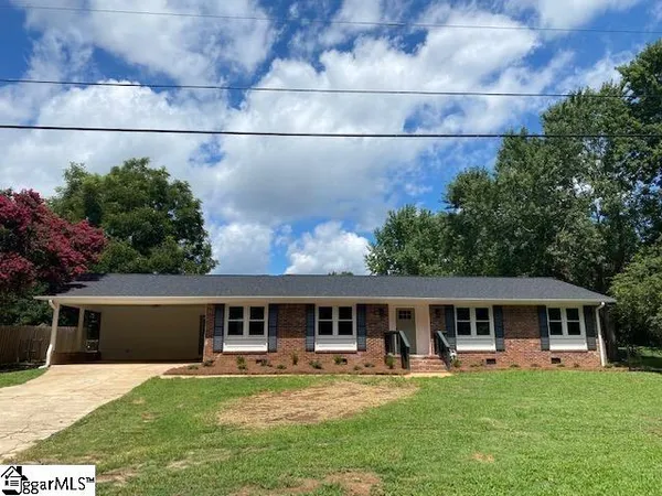 $1,825 | 203 Pleasant Drive, Greer, SC 29651