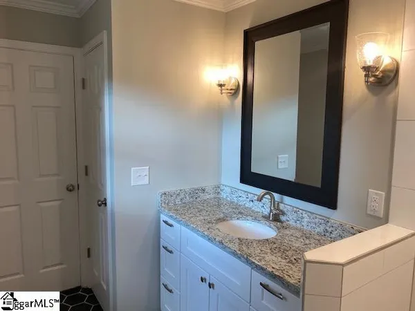 $1,825 | 203 Pleasant Drive, Greer, SC 29651