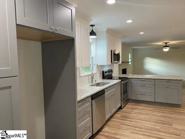 $1,825 | 203 Pleasant Drive, Greer, SC 29651