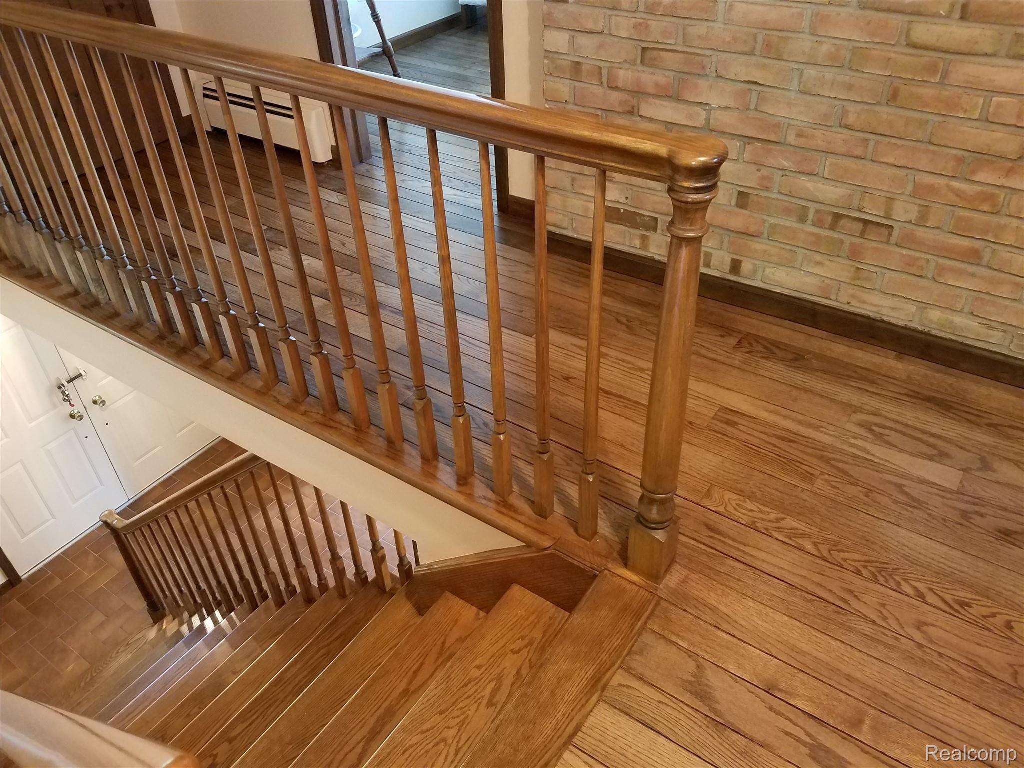 3638 Innisfree Road Howell, MI 48855 - Photo 16 of 45 Custom stairs up.jpg