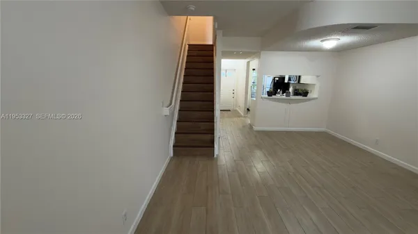 $2,400 | 16727 Hemingway Drive, Weston, FL 33326