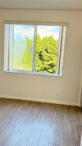 $2,400 | 16727 Hemingway Drive, Weston, FL 33326