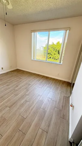 $2,400 | 16727 Hemingway Drive, Weston, FL 33326