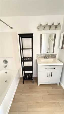 $2,400 | 16727 Hemingway Drive, Weston, FL 33326