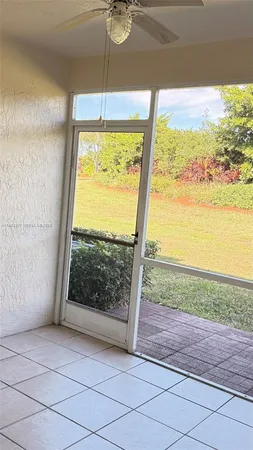 $2,400 | 16727 Hemingway Drive, Weston, FL 33326