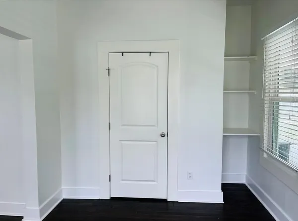 $2,200 | 407 Sidney Street, Houston, TX 77003