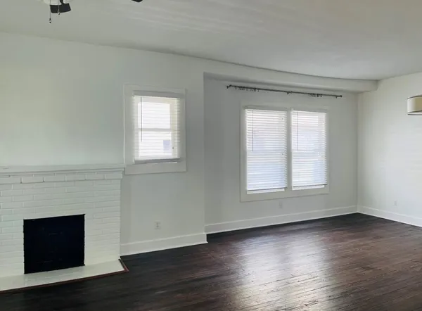 $2,200 | 407 Sidney Street, Houston, TX 77003