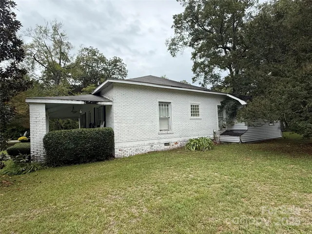 $153,000 | 304 Blackmon Street North, Bethune, SC 29009