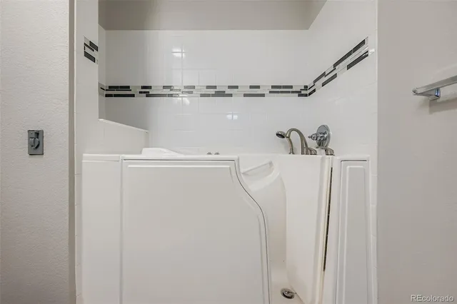 a view of walk in closet