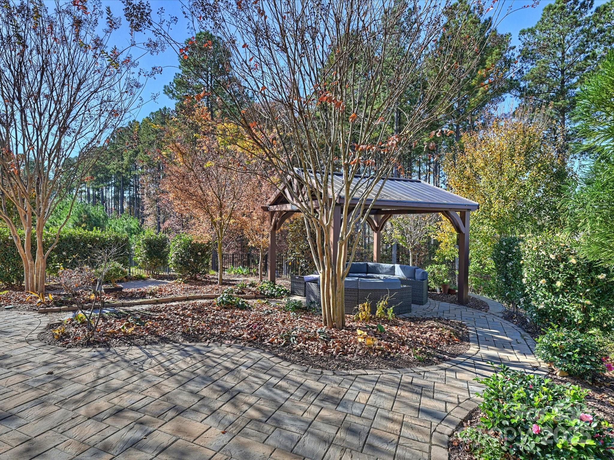 912 Raffaelo View Mount Holly, NC 28120 - Photo 34 of 41 Gallery Image 34