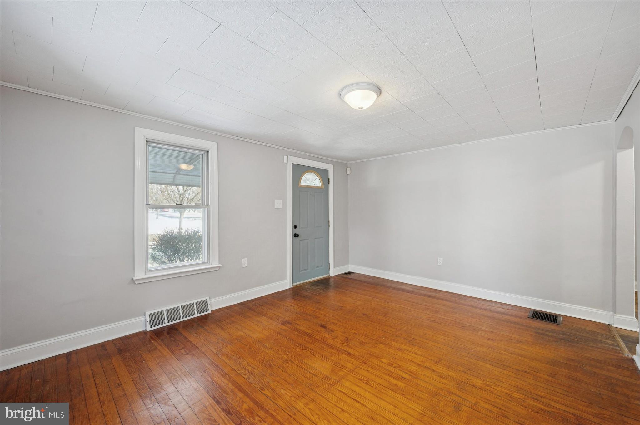 1114 Townsend Street Chester, PA 19013 - Photo 6 of 19 Newer front door