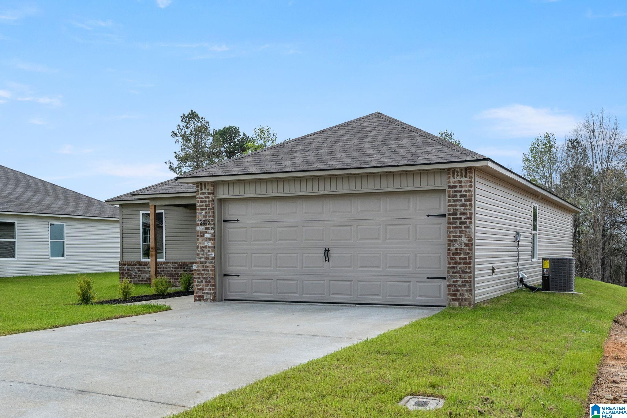 876 Camden Loop Calera, AL 35040 - Photo 3 of 27