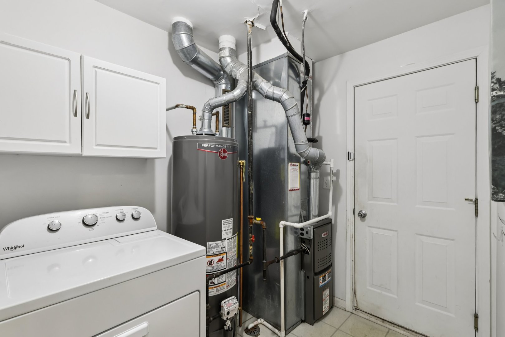 2805 Falling Waters Drive Lindenhurst, IL 60046 - Photo 13 of 29