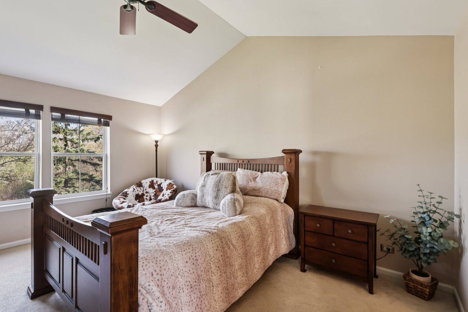2805 Falling Waters Drive Lindenhurst, IL 60046 - Photo 17 of 29