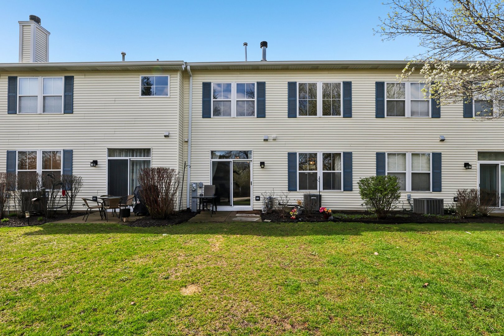 2805 Falling Waters Drive Lindenhurst, IL 60046 - Photo 25 of 29