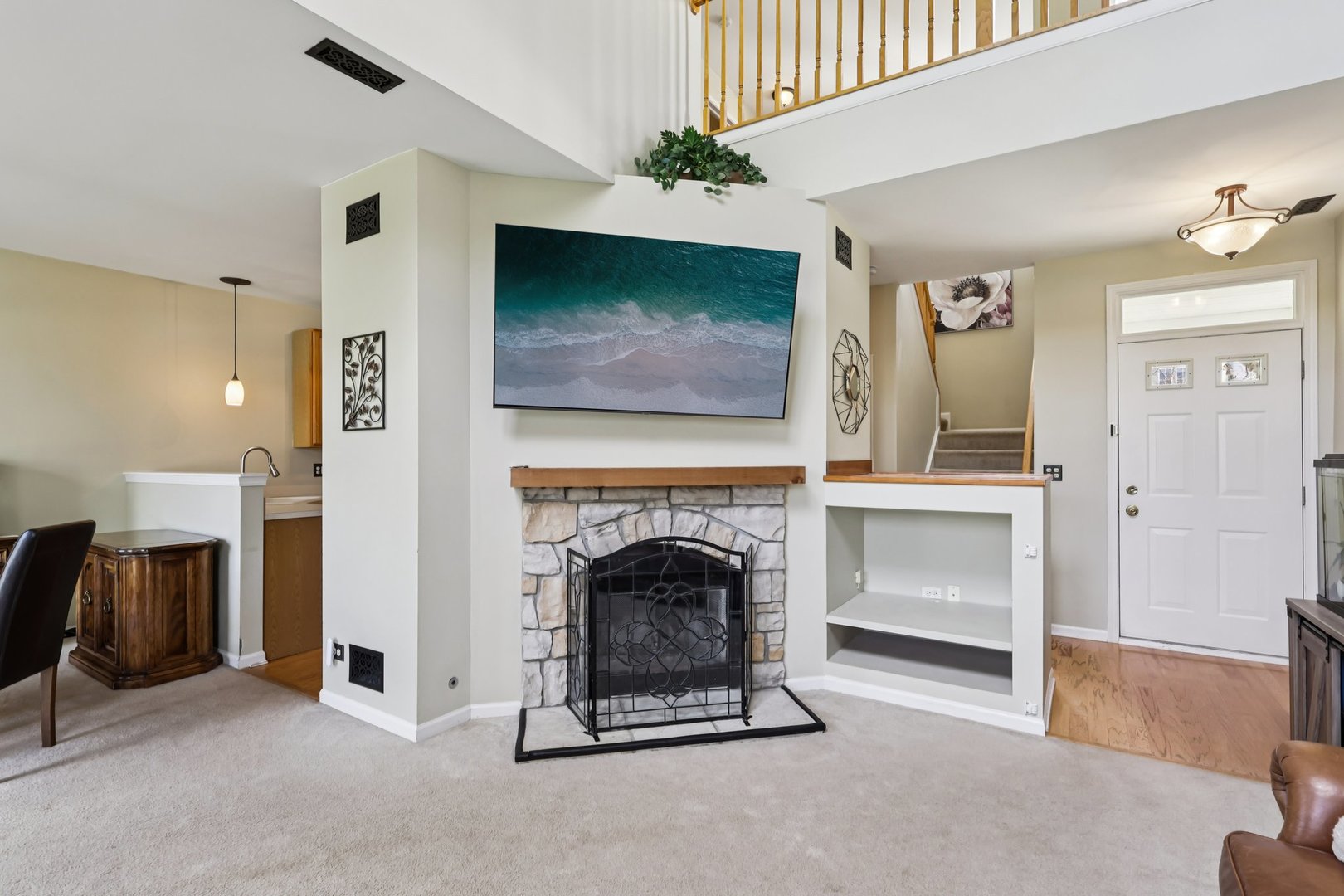 2805 Falling Waters Drive Lindenhurst, IL 60046 - Photo 5 of 29